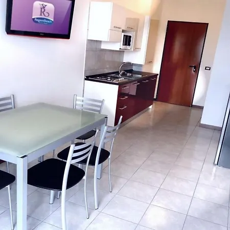 Апартаменти Welcoming With Pool-beahost *