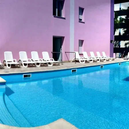 Welcoming With Pool-beahost *