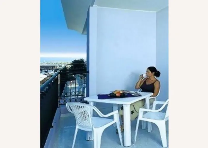 Welcoming With Pool-beahost *