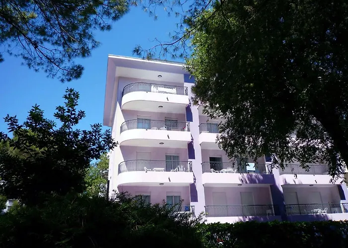 Welcoming With Pool-beahost